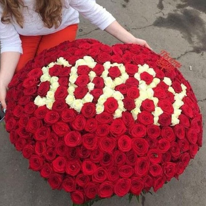 351 роза "Прости меня" в Пхукете